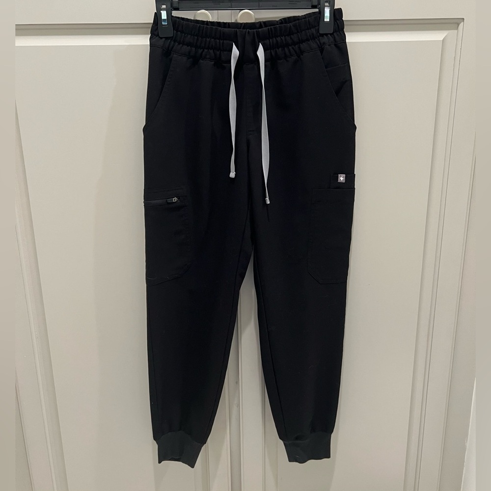 FIGS jogger scrub pants, Style: Uman relaxed fit, Size: XS Petite